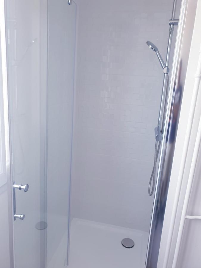 Big Flat Sea Vieuw 95 M2 5 Rooms Near Airport 5 Min Train 3 Min And Tram On Site, Beach 7 Min, 2 Showers And 2 Toilets , Neuf Grand Appartement 95 M2 5 Chambres Proche Aeroport 5 Min Train 3 Min Et Tramway Sur Place, Plage 7 Min 2 Douches Et 2 Wc Vue Nicea Zewnętrze zdjęcie