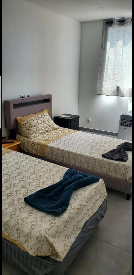 Big Flat Sea Vieuw 95 M2 5 Rooms Near Airport 5 Min Train 3 Min And Tram On Site, Beach 7 Min, 2 Showers And 2 Toilets , Neuf Grand Appartement 95 M2 5 Chambres Proche Aeroport 5 Min Train 3 Min Et Tramway Sur Place, Plage 7 Min 2 Douches Et 2 Wc Vue Nicea Zewnętrze zdjęcie
